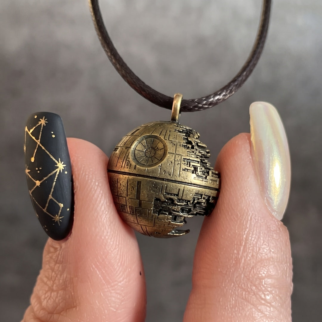 Death Star Metal Necklace – For SW Lovers & Cosplay