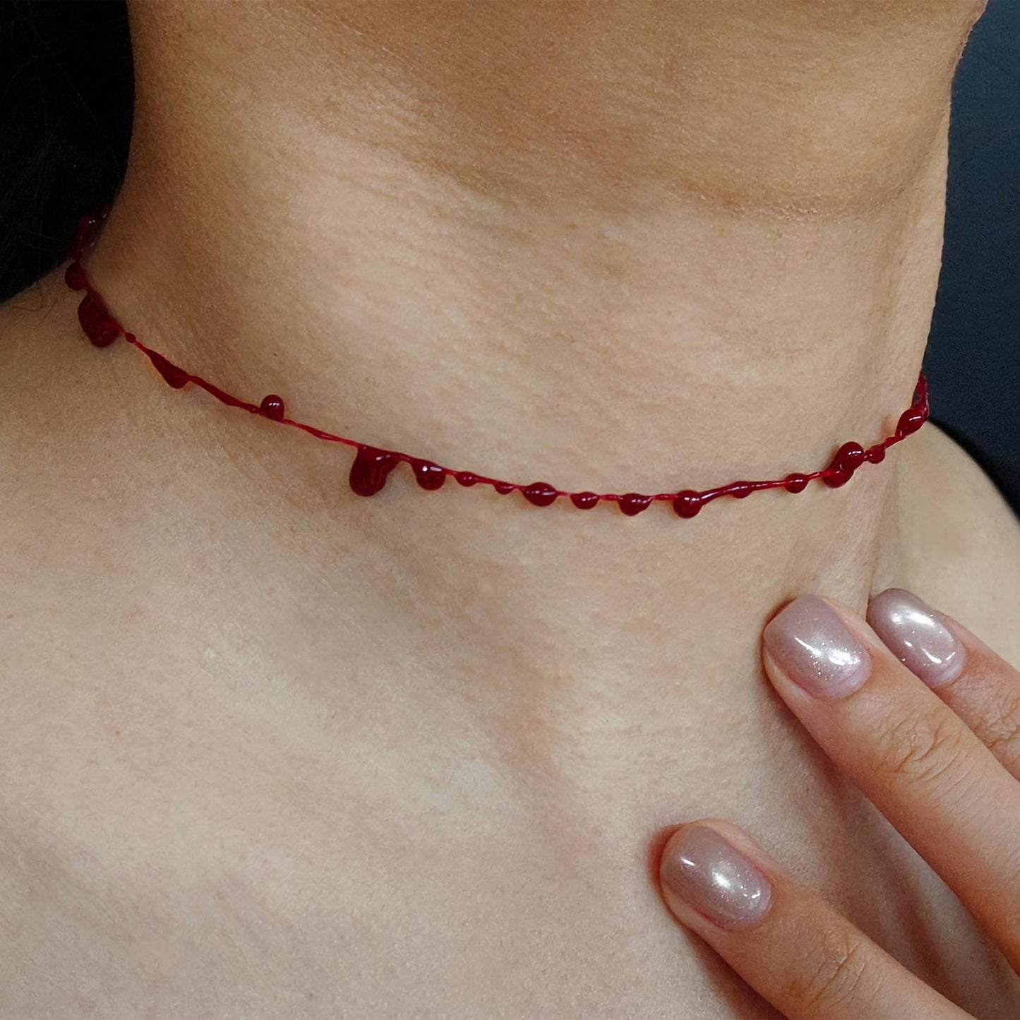 Realistic Blood Drip Choker Necklace – Gothic Vampire Halloween  Gift for Goth & Horror Lovers
